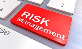 Der IT-Grundschutz kann auch als eine der Leitlinien bei der Risikobeurteilung für Maschinen und Anlagen gewertet werden.